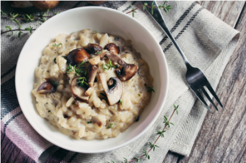 Risotto aux champignons, romarin et vin blanc